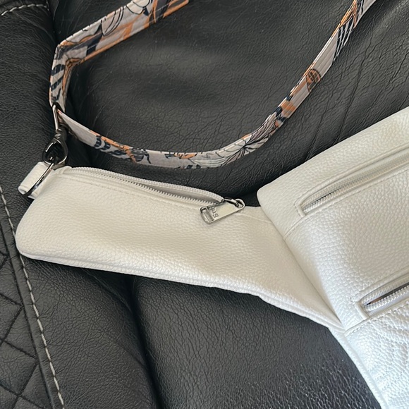 Lug White Crossbody Bag - Picture 3 of 11